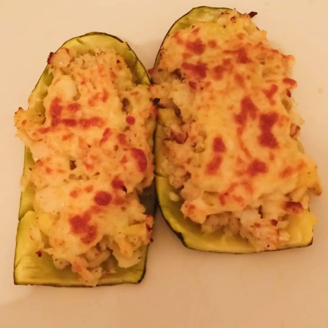 Calabacin relleno de merluza Calabacin relleno de merluza