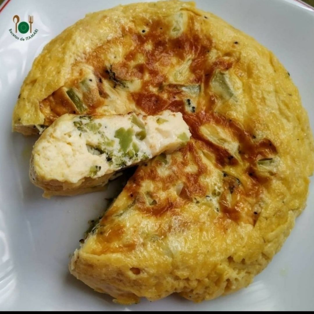 Tortilla de brócoli y queso Tortilla de brócoli y queso