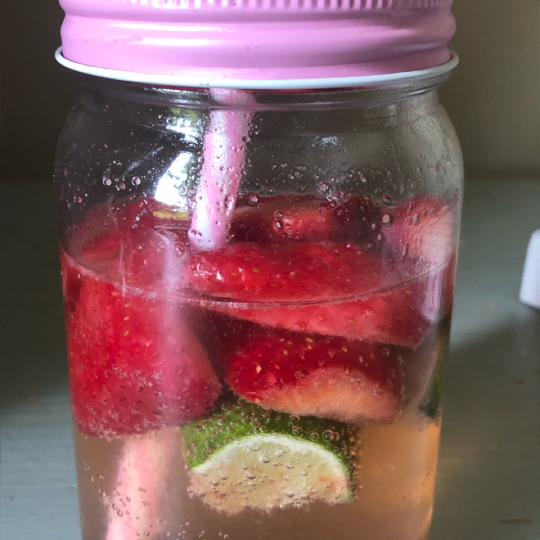 Strawberry lime lemonade 