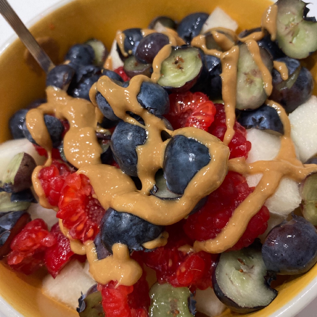 Mix de fruta con crema de cacahuete Mix de fruta con crema de cacahuete