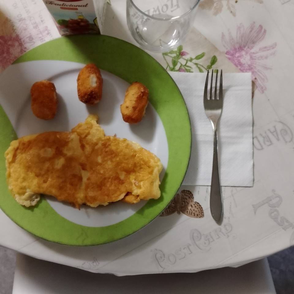 Tortilla de jamón York y croquetas de jamón 
