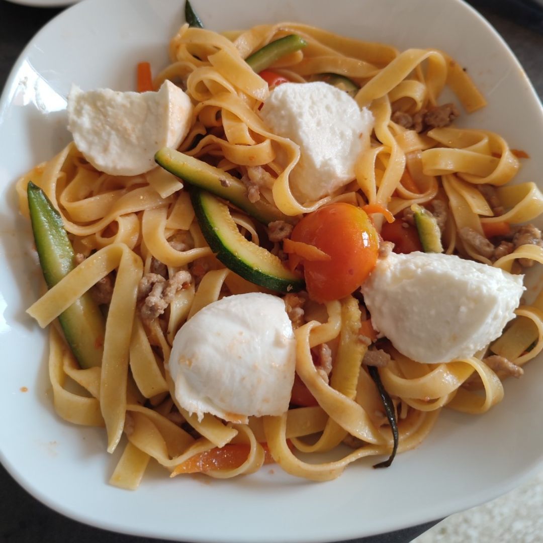 Tagliatelle tricolore Tagliatelle tricolore