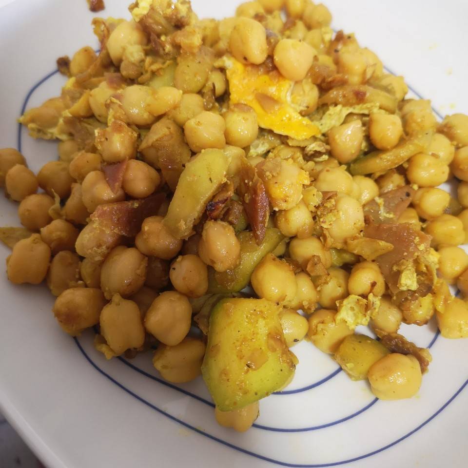 Garbanzos salteados