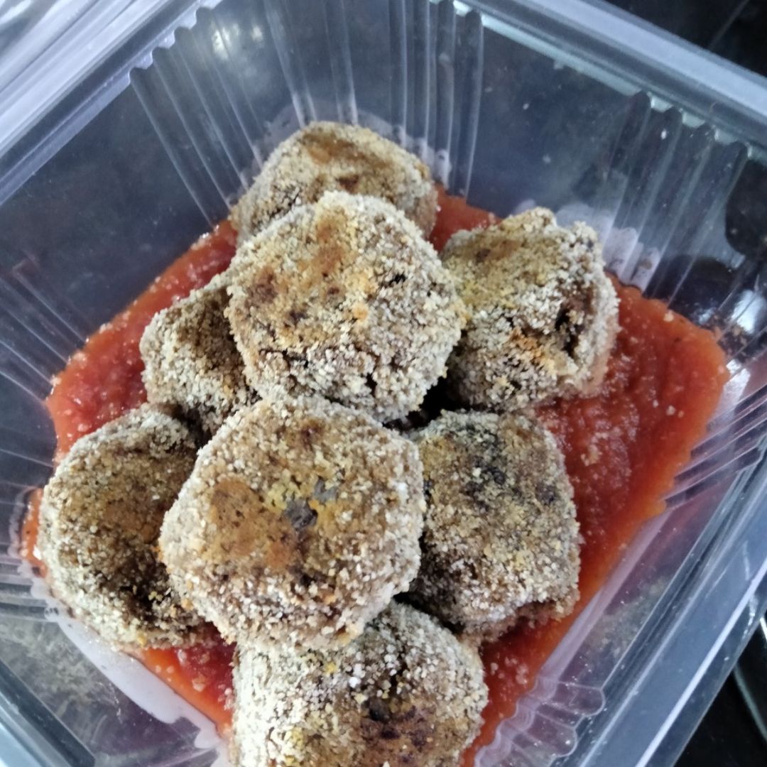 ALBONDIGAS DE BERENJENA Y CALABACIN ALBONDIGAS DE BERENJENA Y CALABACIN