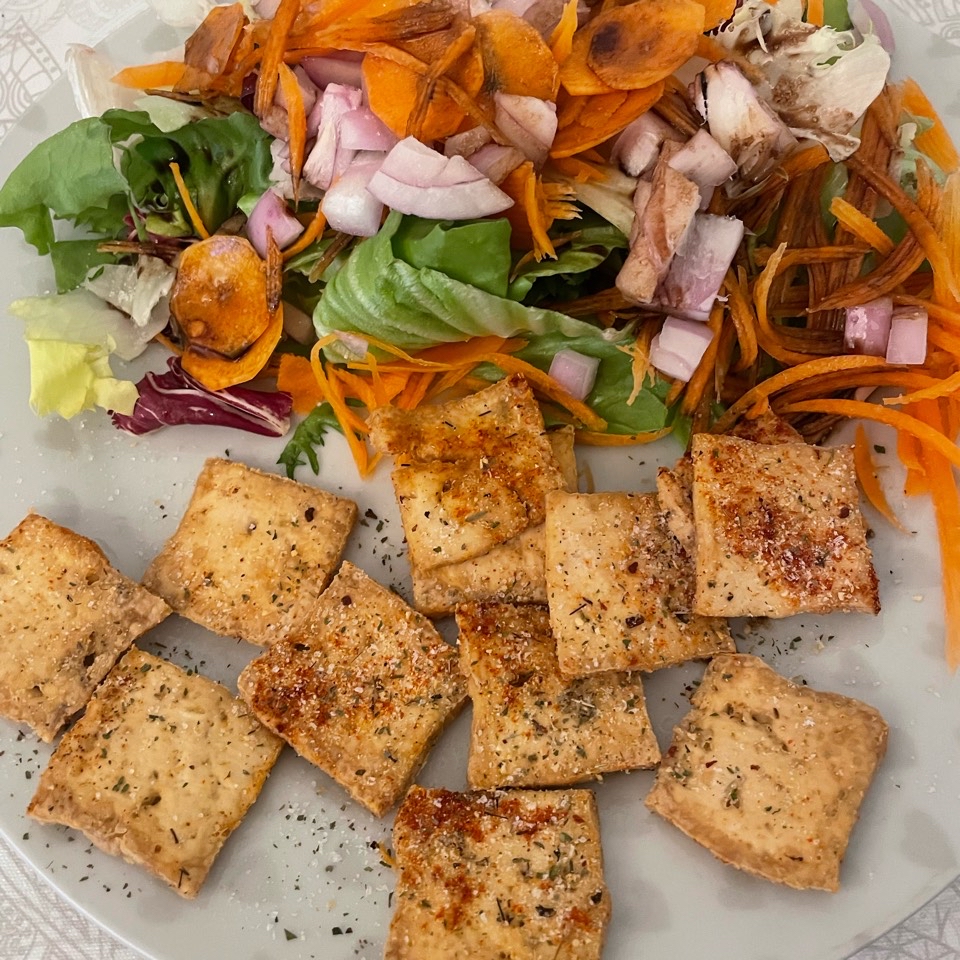 Ensalada con tofu Ensalada con tofu