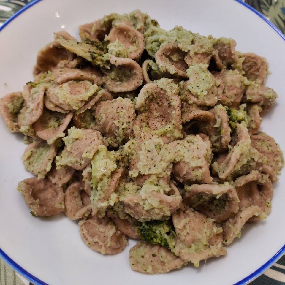 Orecchiette Brócoli y Anchoas Orecchiette Brócoli y Anchoas