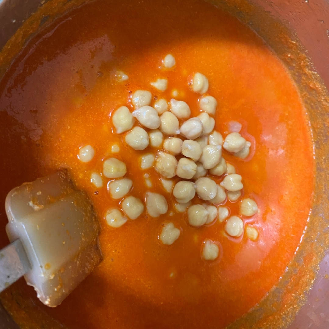 Garbanzos con salsa de coliflor y pimientos Paso 3 Garbanzos con salsa de coliflor y pimientos Paso 3