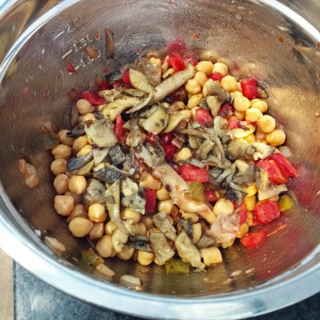 Ensalada templada de garbanzos y setas Ensalada templada de garbanzos y setas