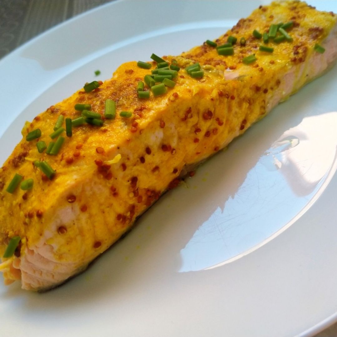 Salmón al vapor con curry, mostaza y limón Salmón al vapor con curry, mostaza y limón