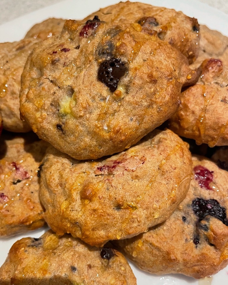 GALLETAS DE ARÁNDANOS CON FRUTOS SECOS GALLETAS DE ARÁNDANOS CON FRUTOS SECOS