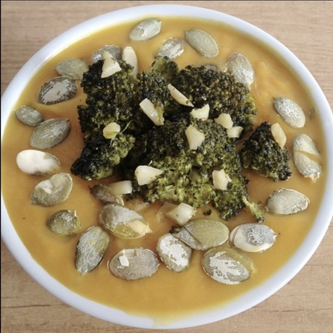 Crema de zanahoria y calabacin con brocoli tostado Crema de zanahoria y calabacin con brocoli tostado