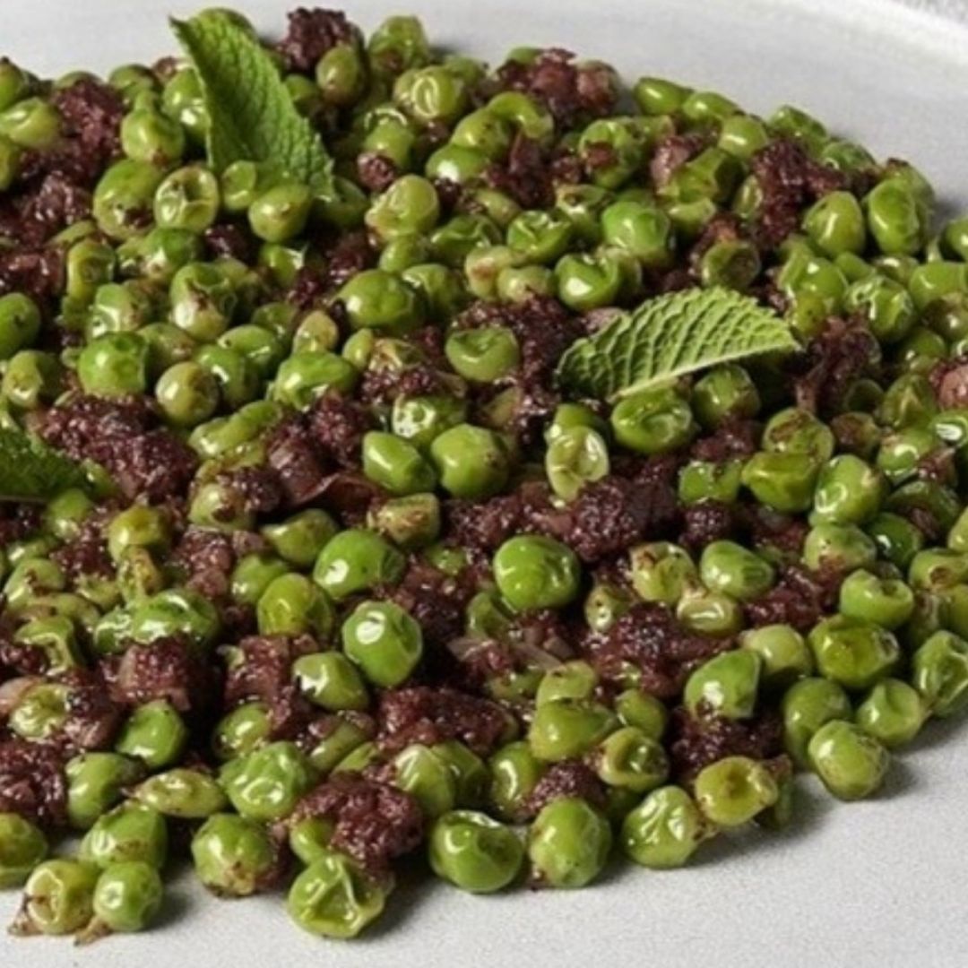 Guisantes con butifarra negra Guisantes con butifarra negra