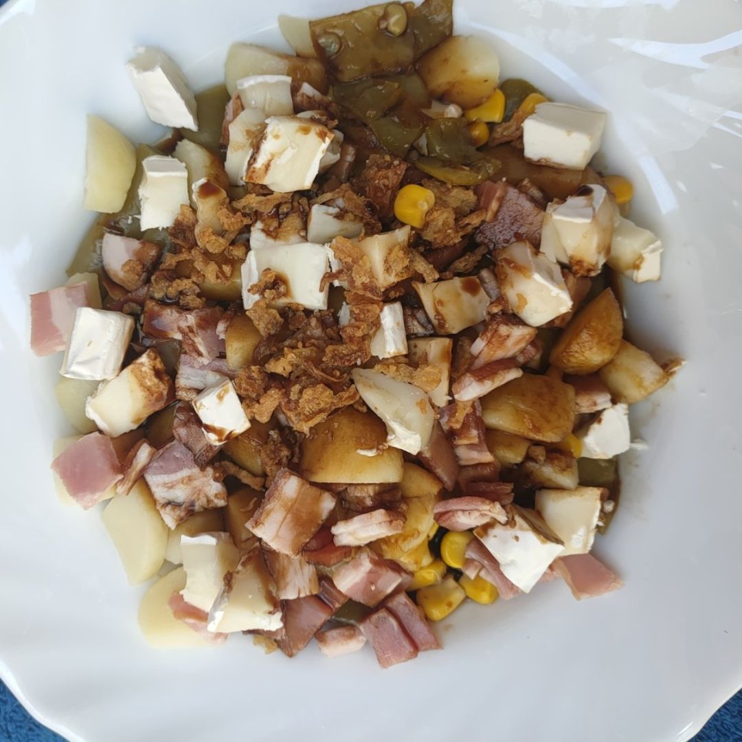 Judías verdes con patata, maíz bacon, queso de cabra y vinagre de Pedro Ximénez Judías verdes con patata, maíz bacon, queso de cabra y vinagre de Pedro Ximénez