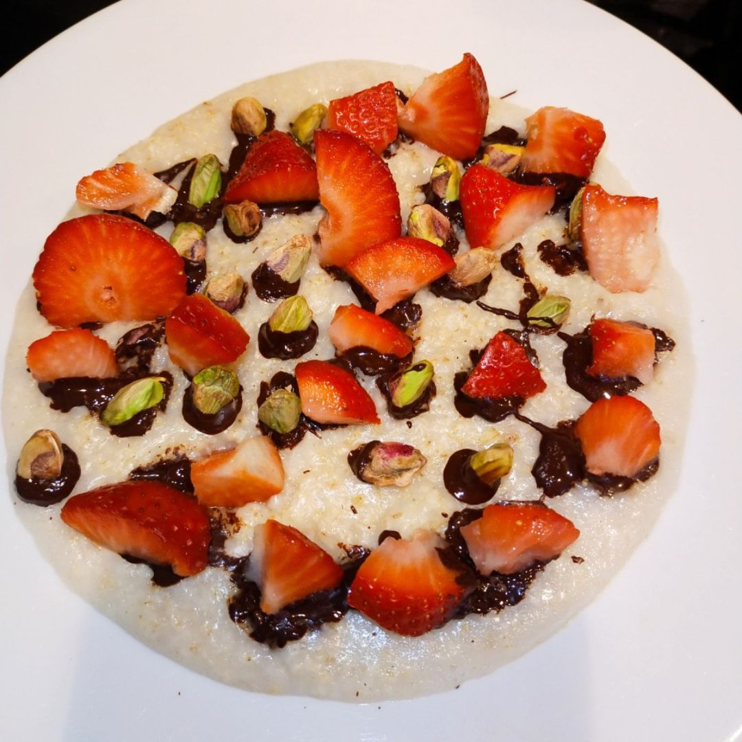 Gachas de avena con fresas 🍓y chocolate 🍫 Gachas de avena con fresas 🍓y chocolate 🍫