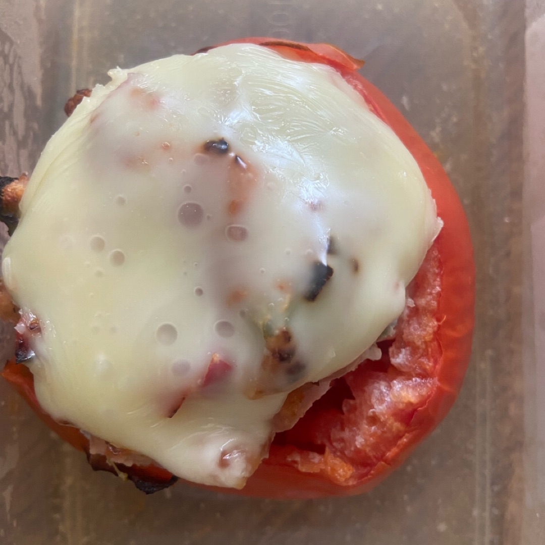 Tomate relleno de carne Tomate relleno de carne