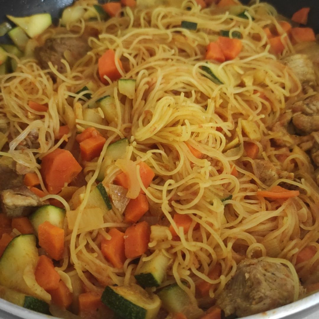 Fideos con Cerdo al curry Fideos con Cerdo al curry