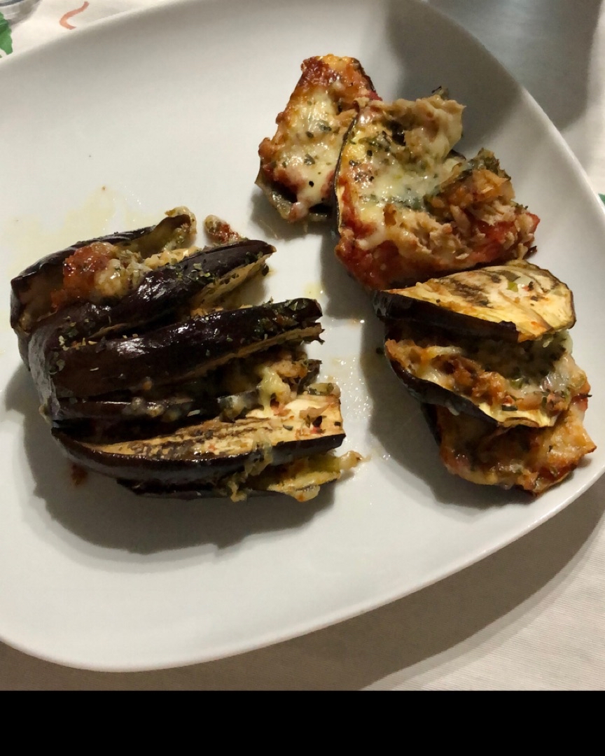 Berenjena a la parmesana Berenjena a la parmesana