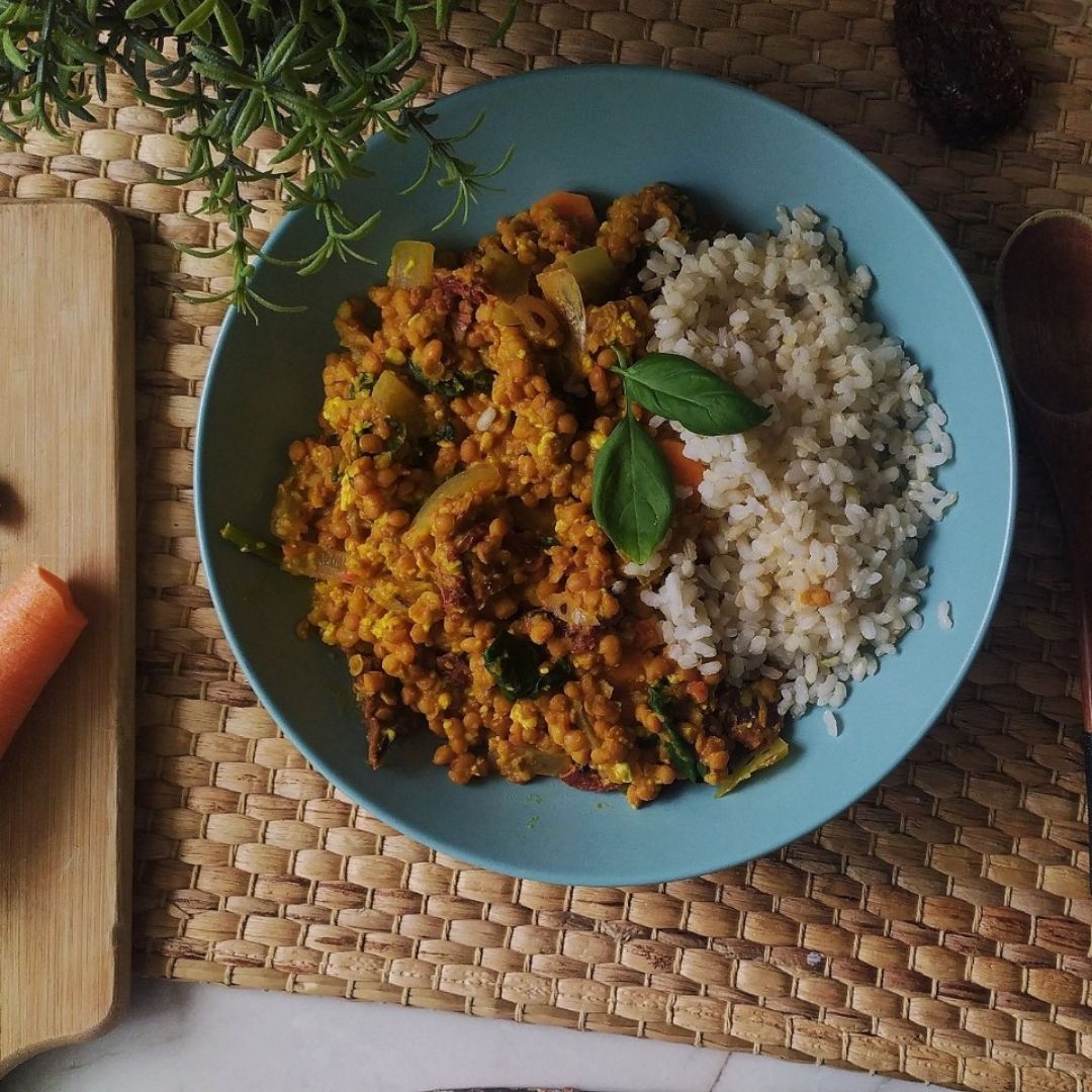 Curry de lentejas con arroz 