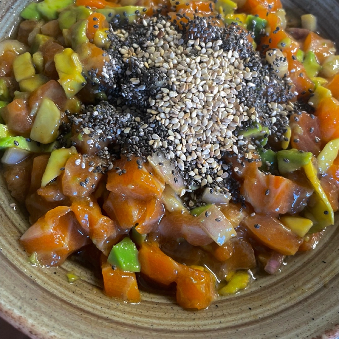 Poke Bowl de Salmón 🍣🥢🥑 Poke Bowl de Salmón 🍣🥢🥑