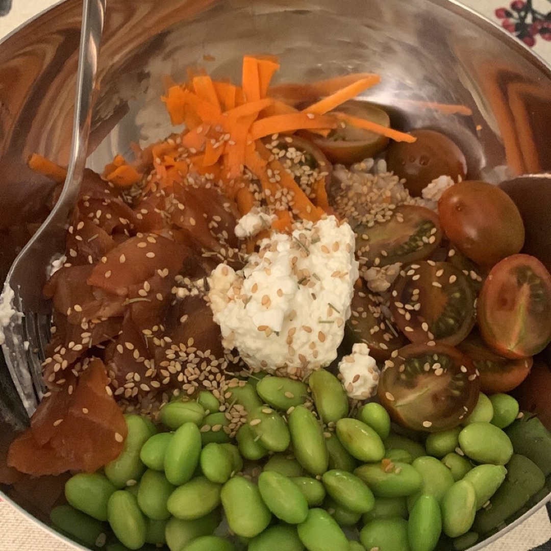 Poke de salmón ahumado Poke de salmón ahumado