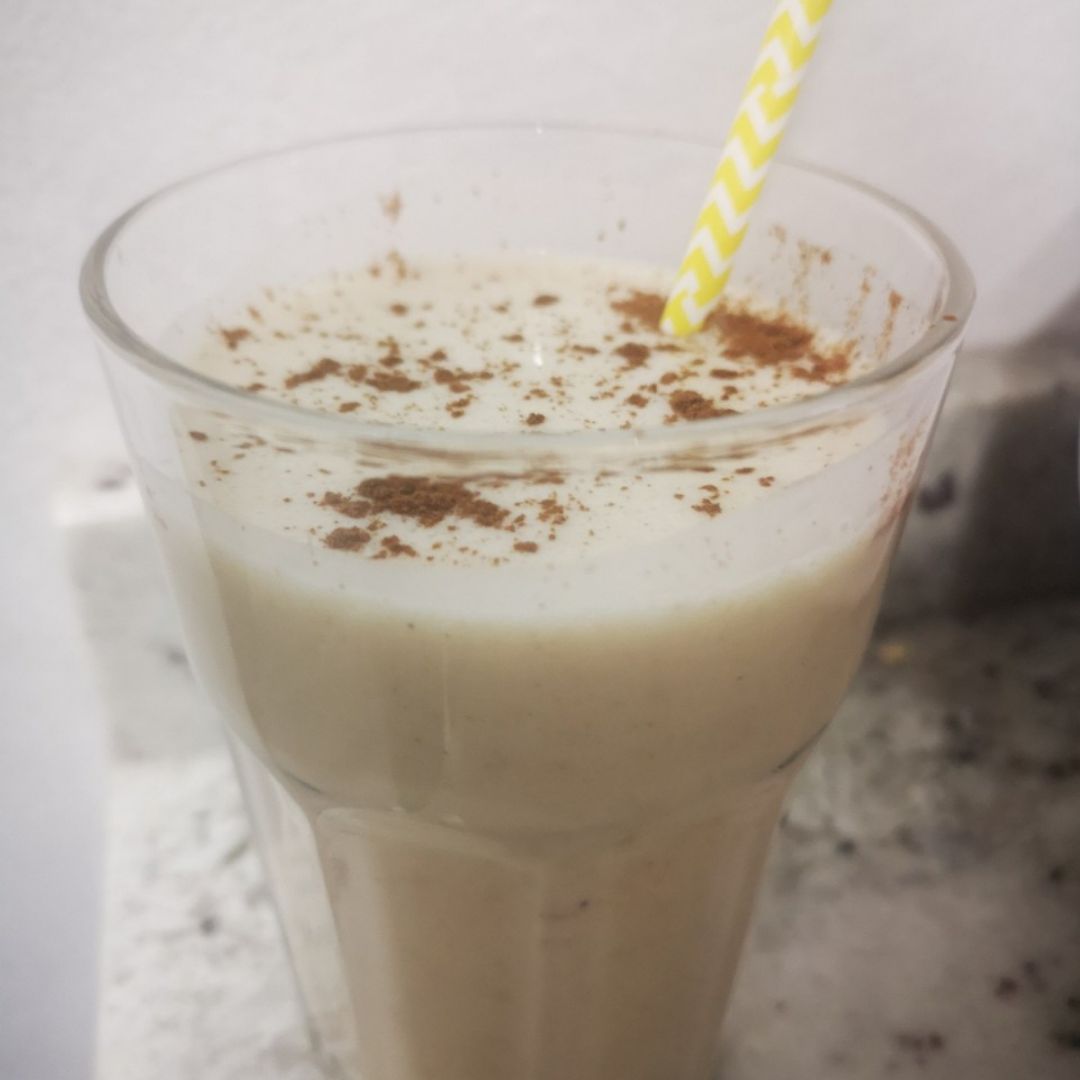 Batido de plátano y crema de cacahuete Batido de plátano y crema de cacahuete