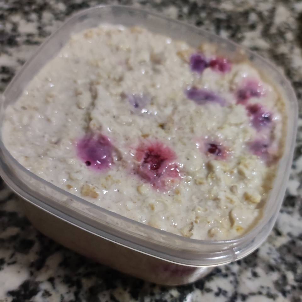 Avena con frutas!!☺️ Avena con frutas!!☺️