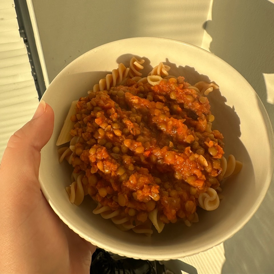 Pasta con boloñesa de lentejas Pasta con boloñesa de lentejas