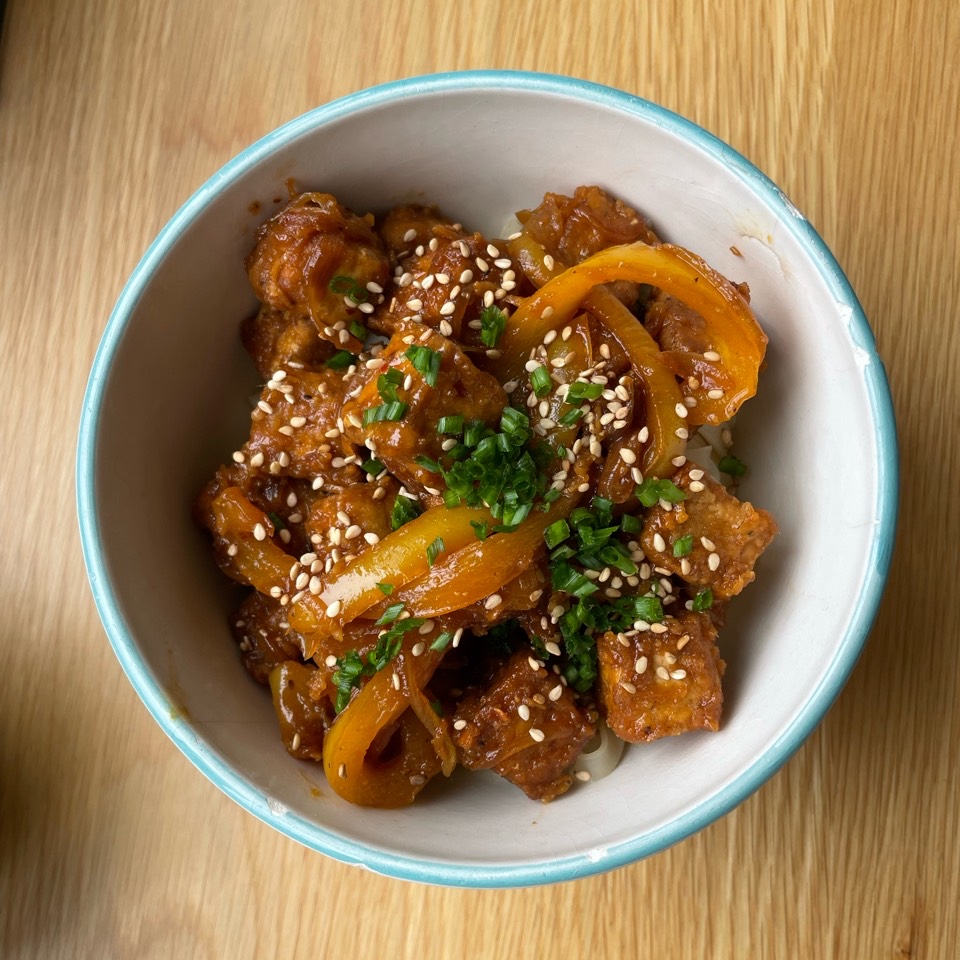 Tofu Manchurian con Chili y Lima