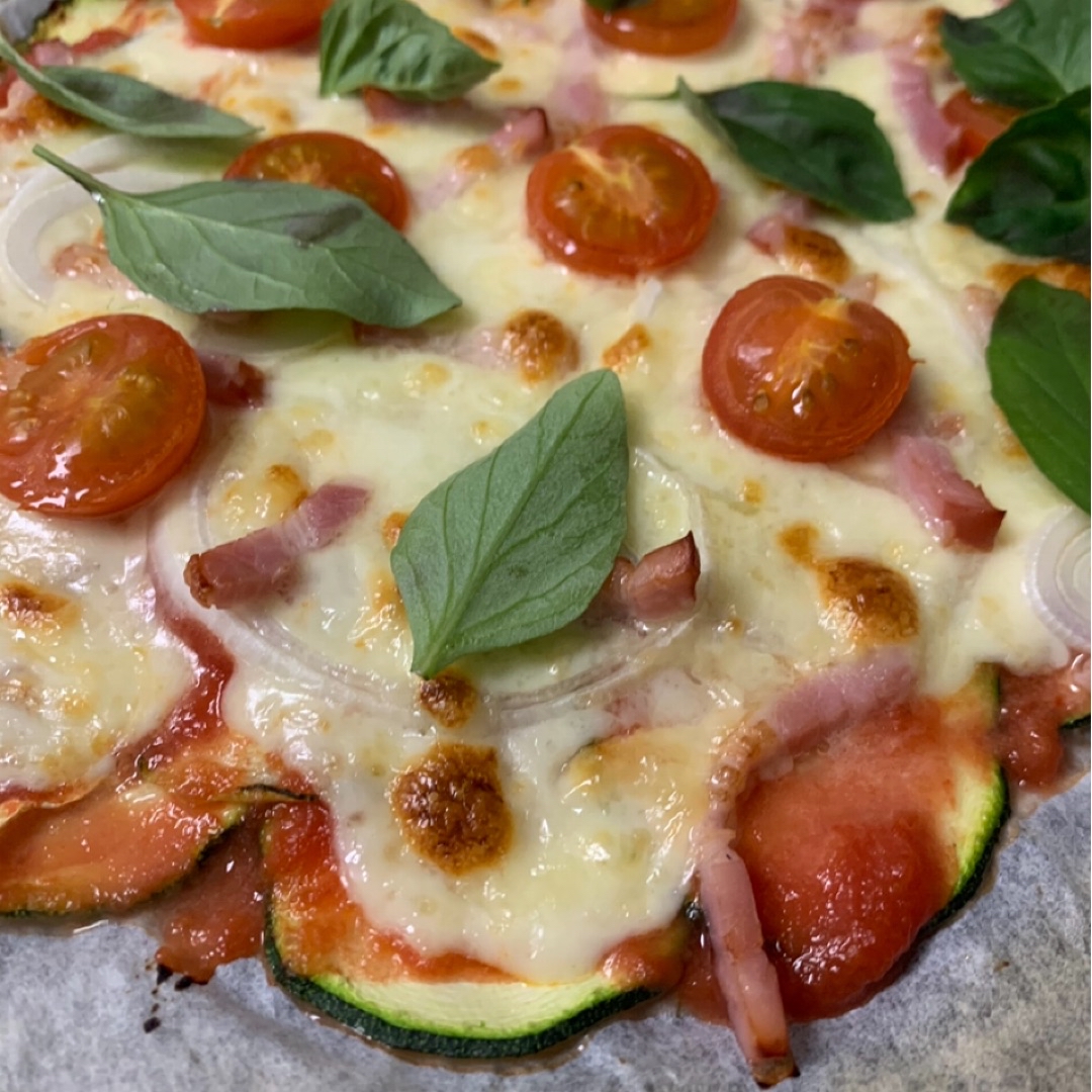 Pizza con base de calabacín 