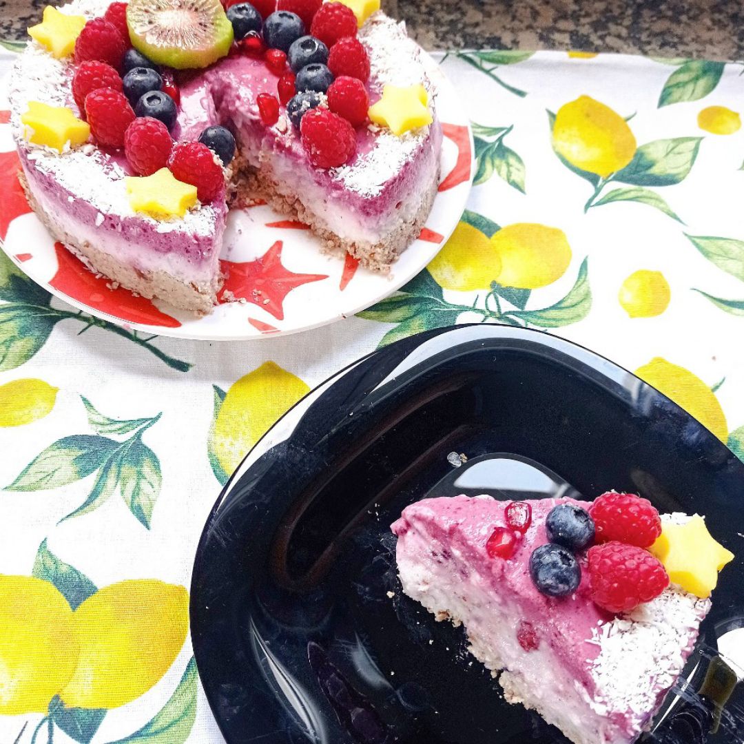 Tarta de yogur de coco 🥥 y frutas 🫐🥝🥭 Paso 6 Tarta de yogur de coco 🥥 y frutas 🫐🥝🥭 Paso 6
