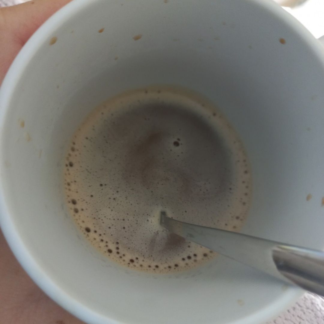Café descafeinado con leche de avena Café descafeinado con leche de avena