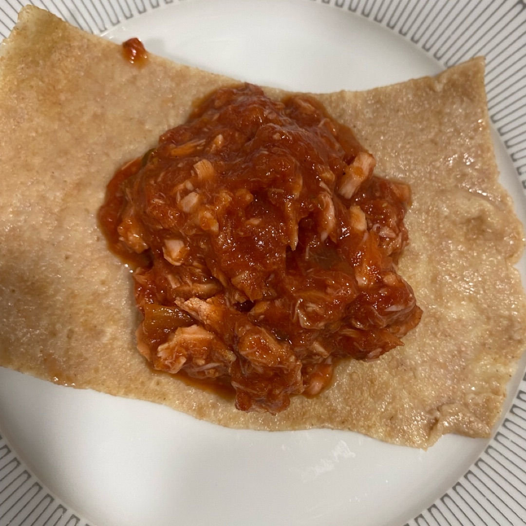 Canelones de espelta rellenos de atún picantes y queso de cabra 🫔 Paso 3 Canelones de espelta rellenos de atún picantes y queso de cabra 🫔 Paso 3