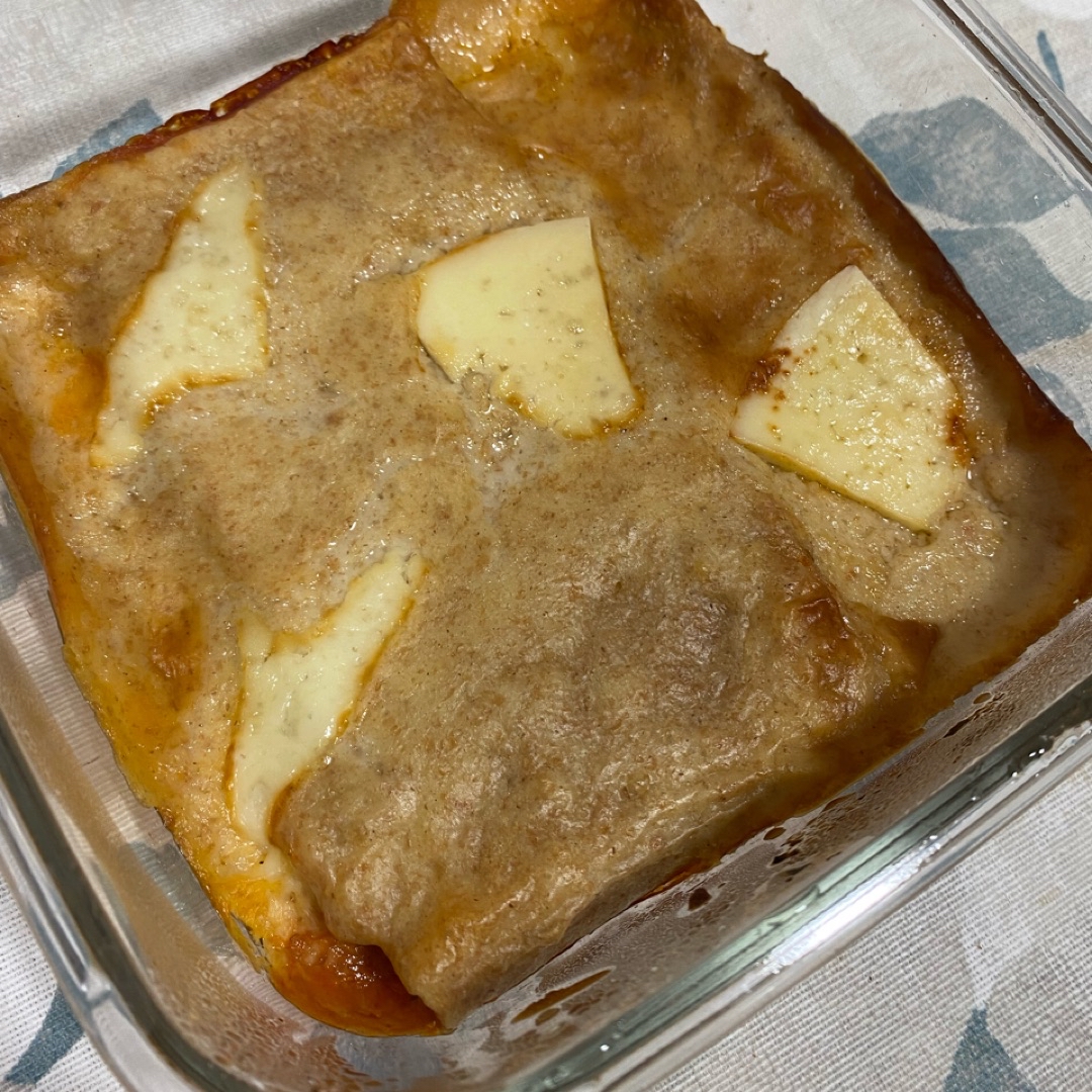 Canelones de espelta rellenos de atún picantes y queso de cabra 🫔 Paso 5 Canelones de espelta rellenos de atún picantes y queso de cabra 🫔 Paso 5
