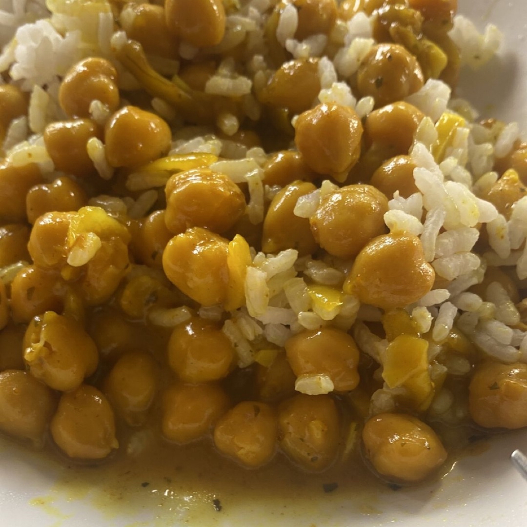 Garbanzos con curry y arroz Garbanzos con curry y arroz