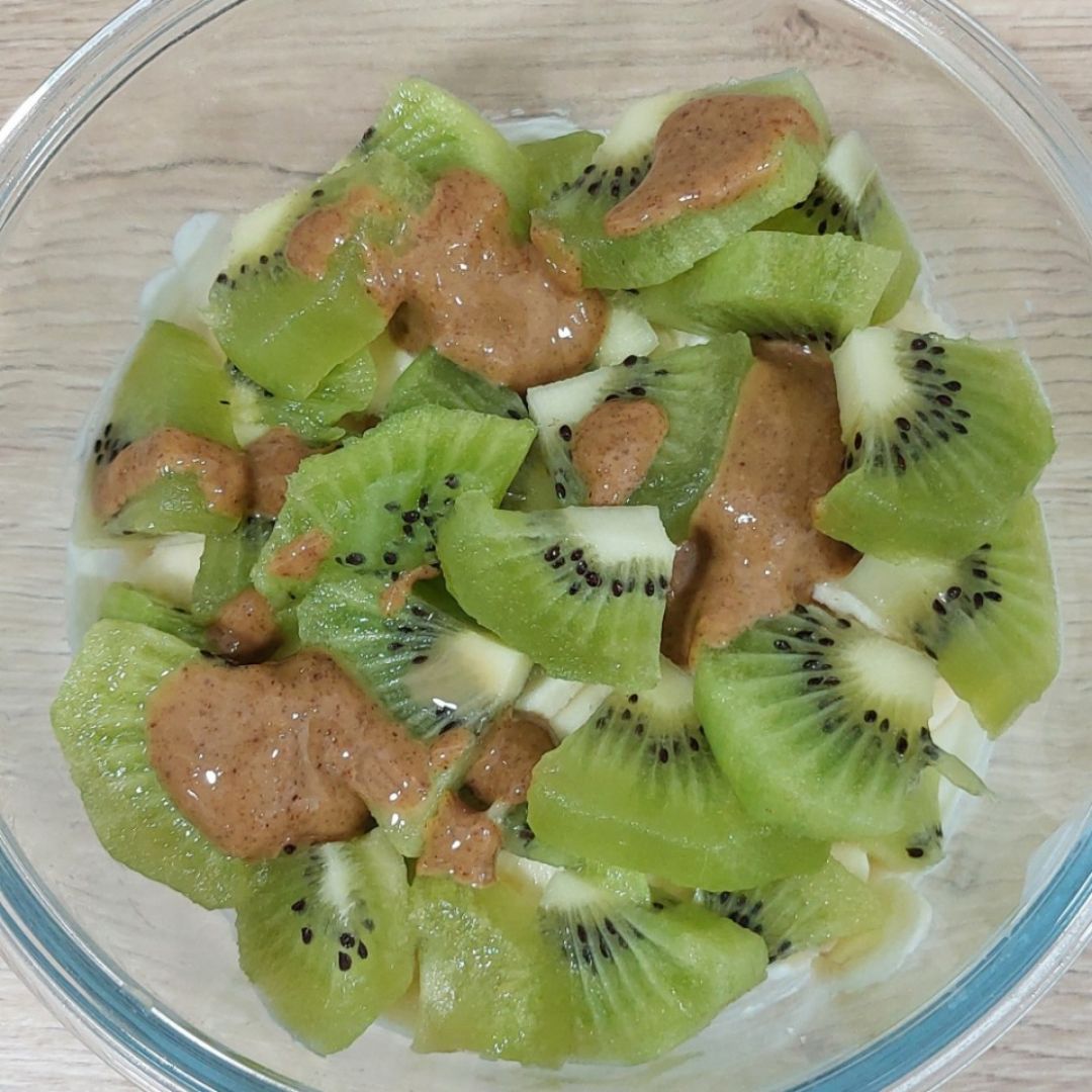 Queso batido con frutas Queso batido con frutas