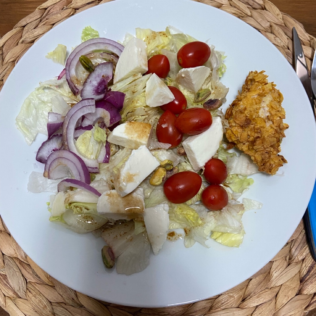Ensalada con pavo crujiente Ensalada con pavo crujiente