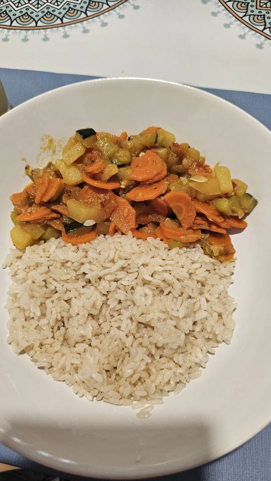 Salteado de verduras con arroz 