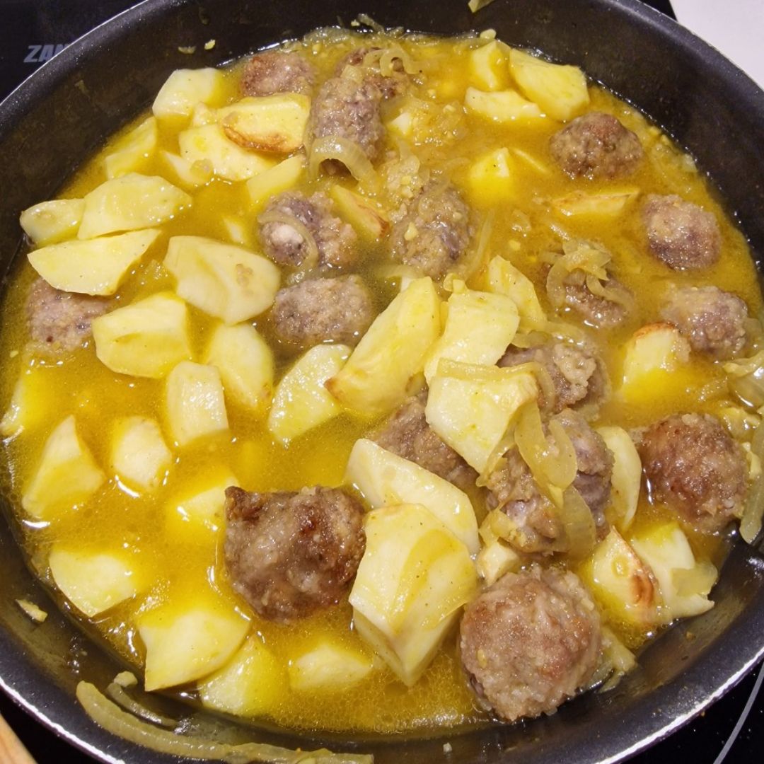 Bolitas de carne al curry Bolitas de carne al curry