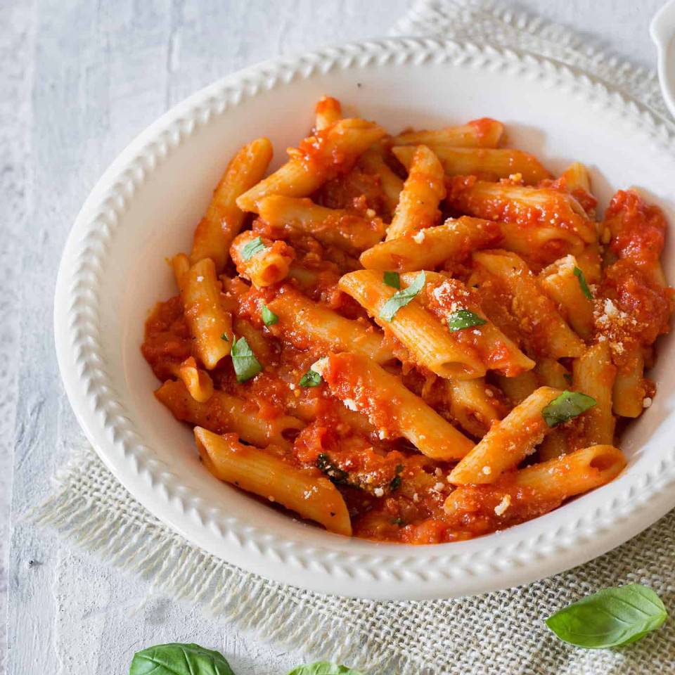 Pasta con tomate Pasta con tomate