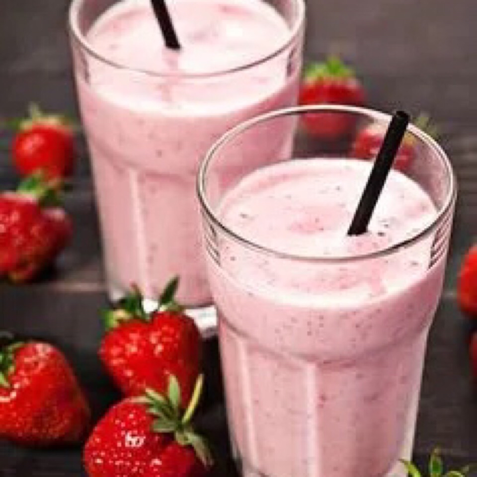 Cóctel de fresa y plátano Cóctel de fresa y plátano
