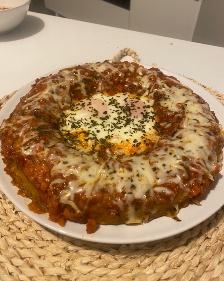 Rosco de boloñesa con base de pan de zanahoria Rosco de boloñesa con base de pan de zanahoria