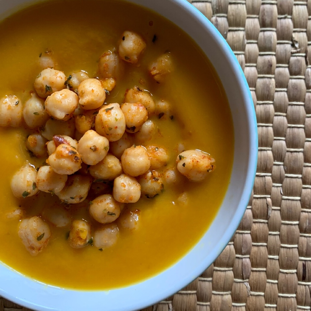 Garbanzos especiados con puré de calabaza