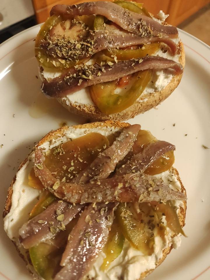 Tostadas anchoas Tostadas anchoas