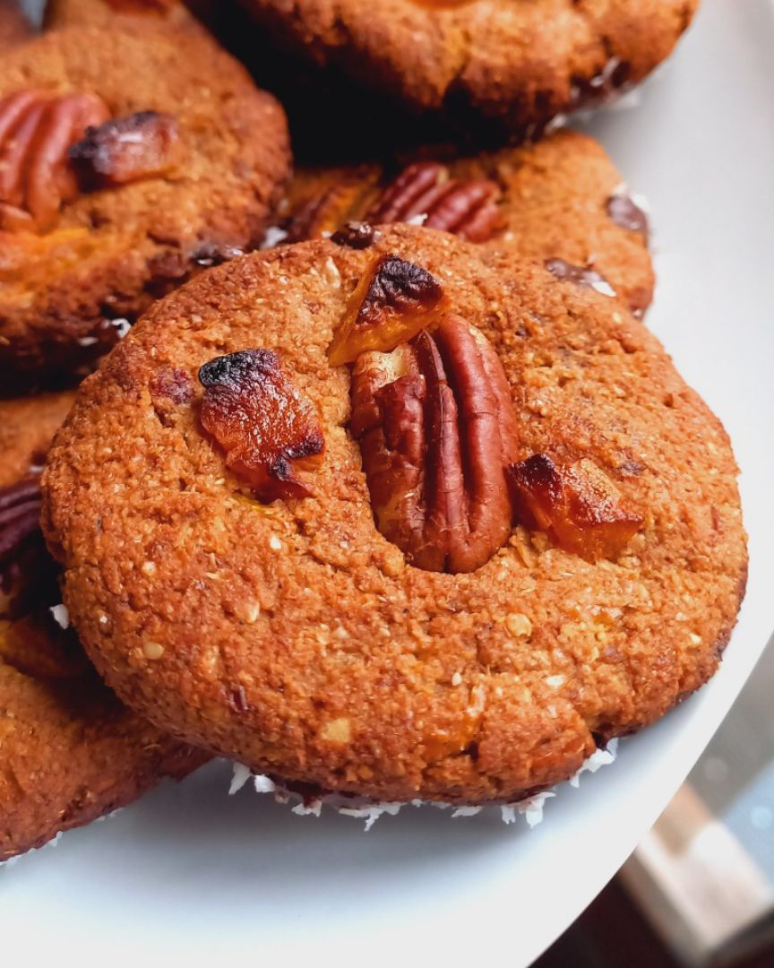 Galletas 🍪 de anís, coco rallado 🥥, limón 🍋 y semillas. Galletas 🍪 de anís, coco rallado 🥥, limón 🍋 y semillas.