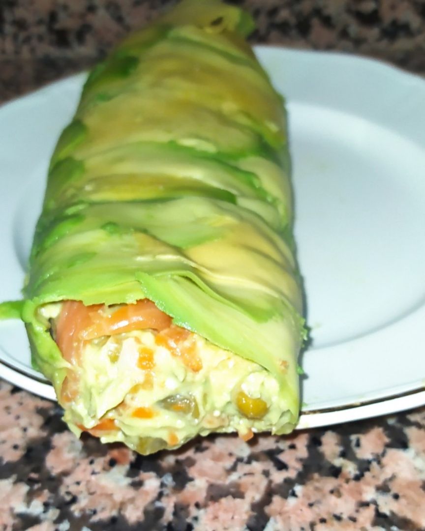 Rulo de aguacate y salmón Paso 6 Rulo de aguacate y salmón Paso 6