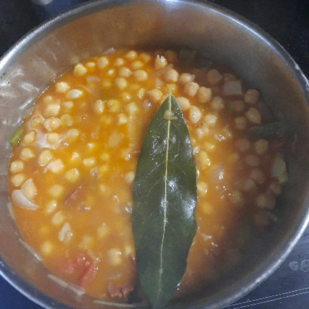 Garbanzos a la casera Garbanzos a la casera