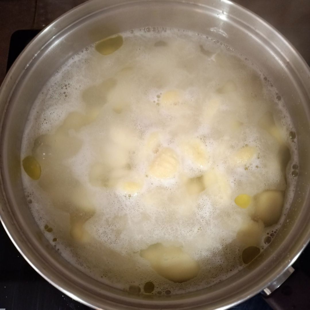 Gnoccis con falsa carbonara ⭐ Paso 3 Gnoccis con falsa carbonara ⭐ Paso 3