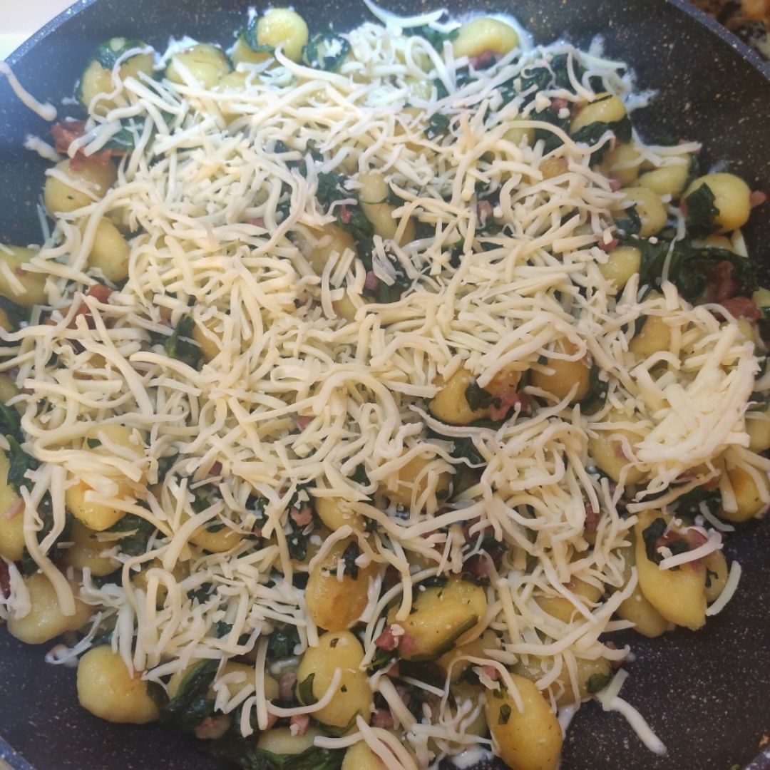 ÑOQUIS CON JAMÓN Y ESPINACAS Paso 3