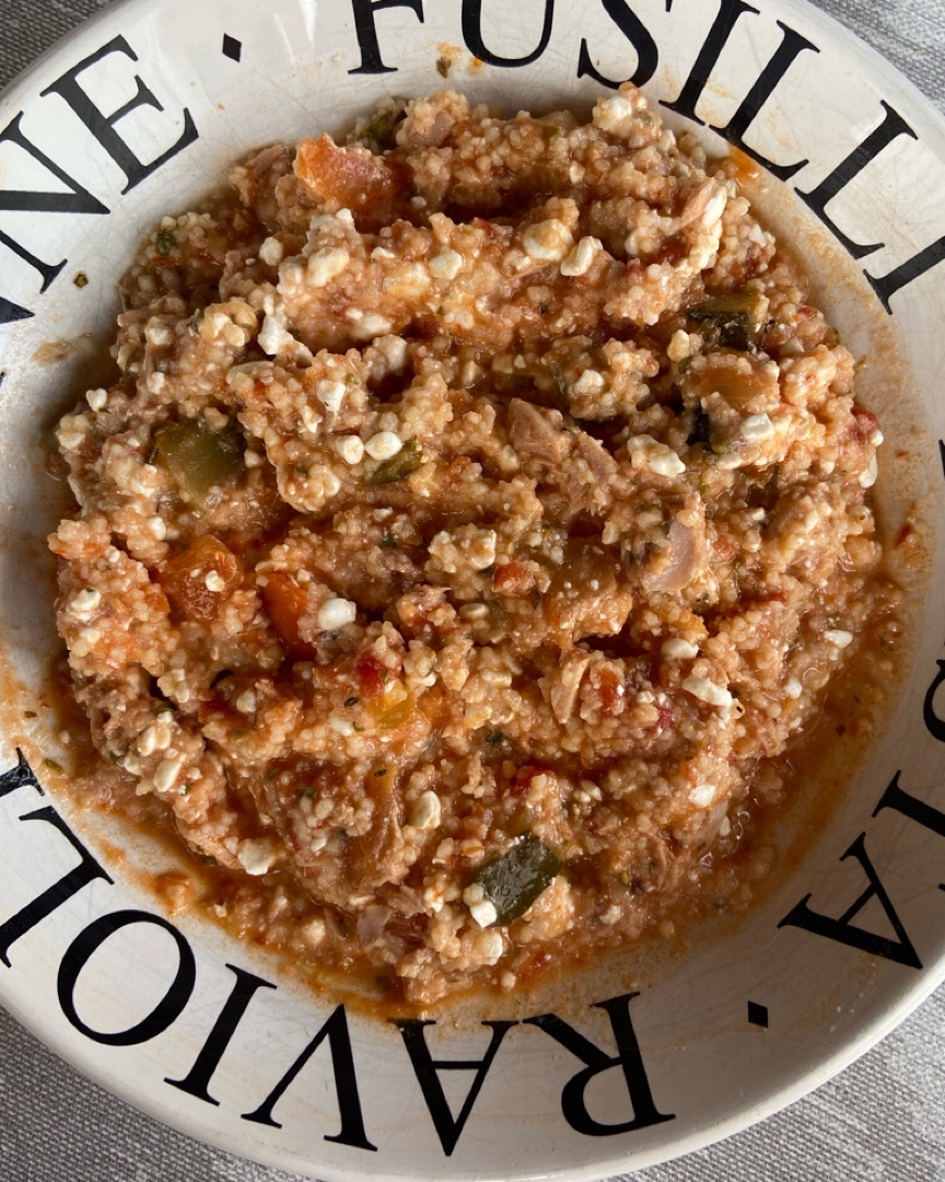 Cous cous con pisto y atún Cous cous con pisto y atún