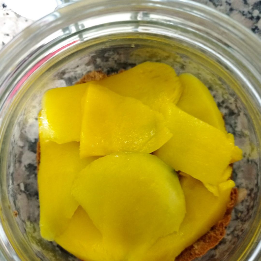 Tiramisú con mango 🥭 y mascarpone vegetal 💚 Paso 5 Tiramisú con mango 🥭 y mascarpone vegetal 💚 Paso 5